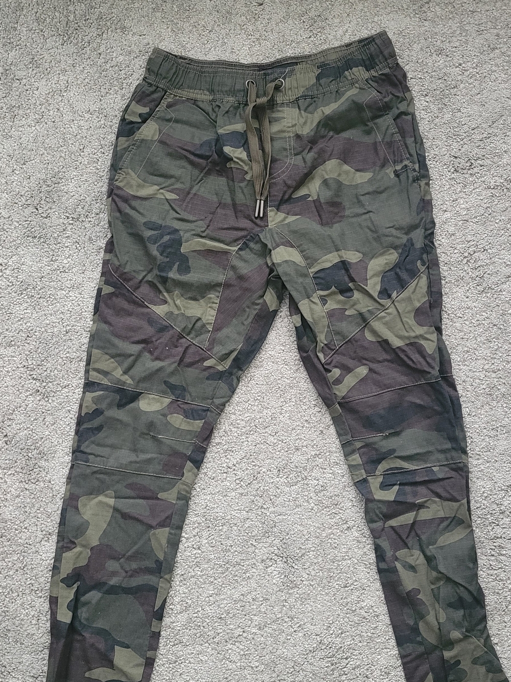 Men's Camo Cargo Joggers - Olive Green